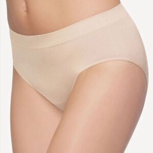 NWT Wacoal B-Smooth Seamless Full Brief Panty Underwear Sz Small Nude Tan 838175